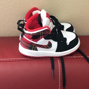 Size 5 toddler Nike